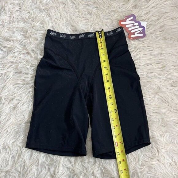 YITTY NWT Women's Spotlight Shaping High Waist Shorts Shimmering Black Size XS - Picture 4 of 10